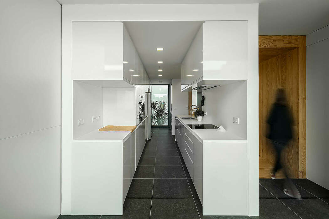 Arch House by FRARI - 5