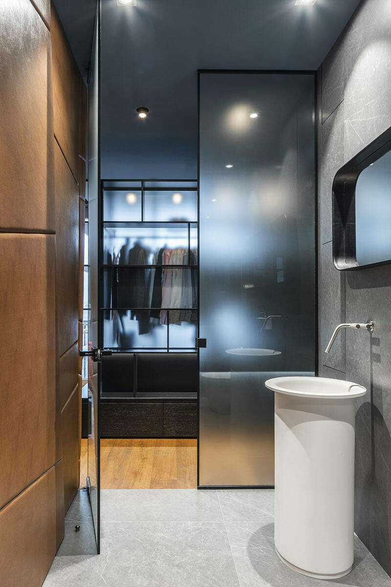 Bachelor’s Apartment by Zen Design - 7