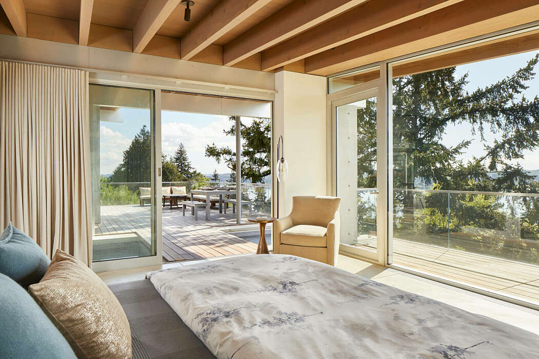 Mercer Island Home by Garret Cord Werner - 8