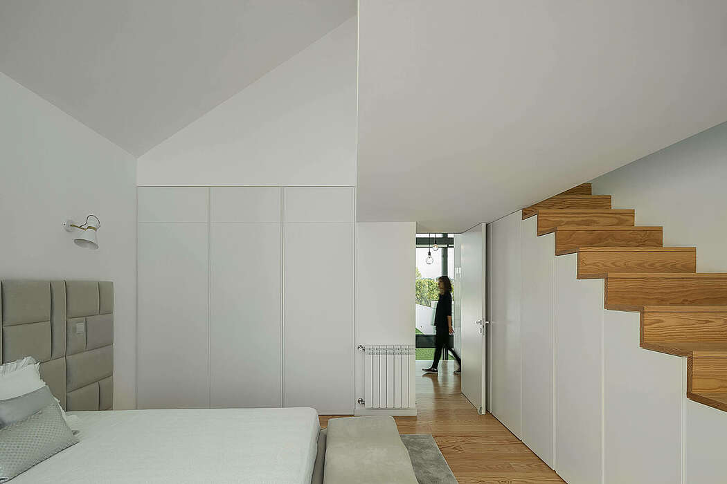 Arch House by FRARI - 8