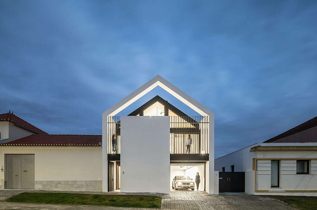 Arch House by FRARI - 13