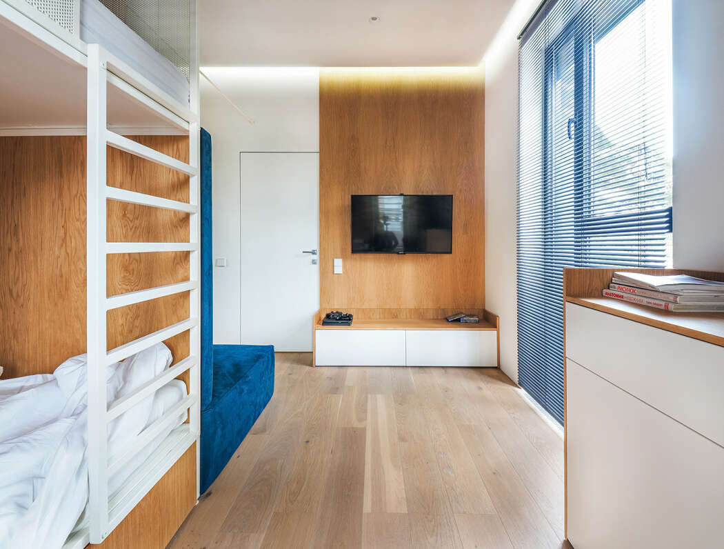 Apartment in Svetlogorsk by Line Design Studio - 6