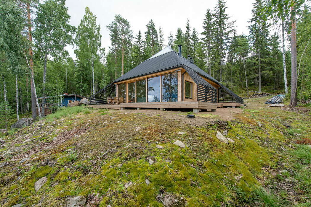 Pyramid House by Void Architecture - 10