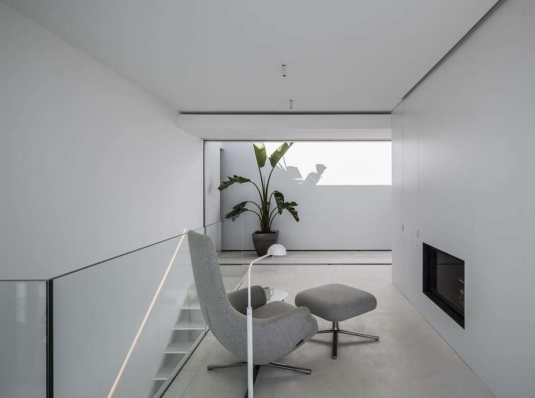 STR Residence by Gallardo Llopis Arquitectos - 6