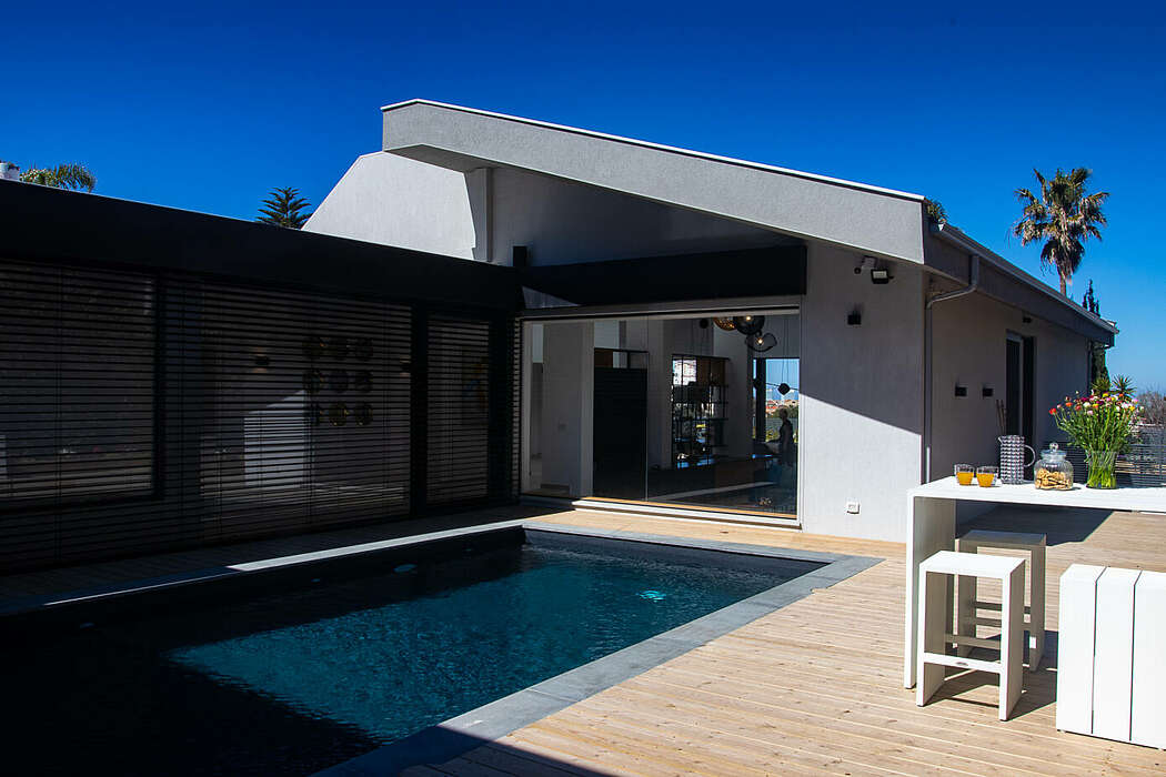 Residence in Haifa by Saab Architects - 14