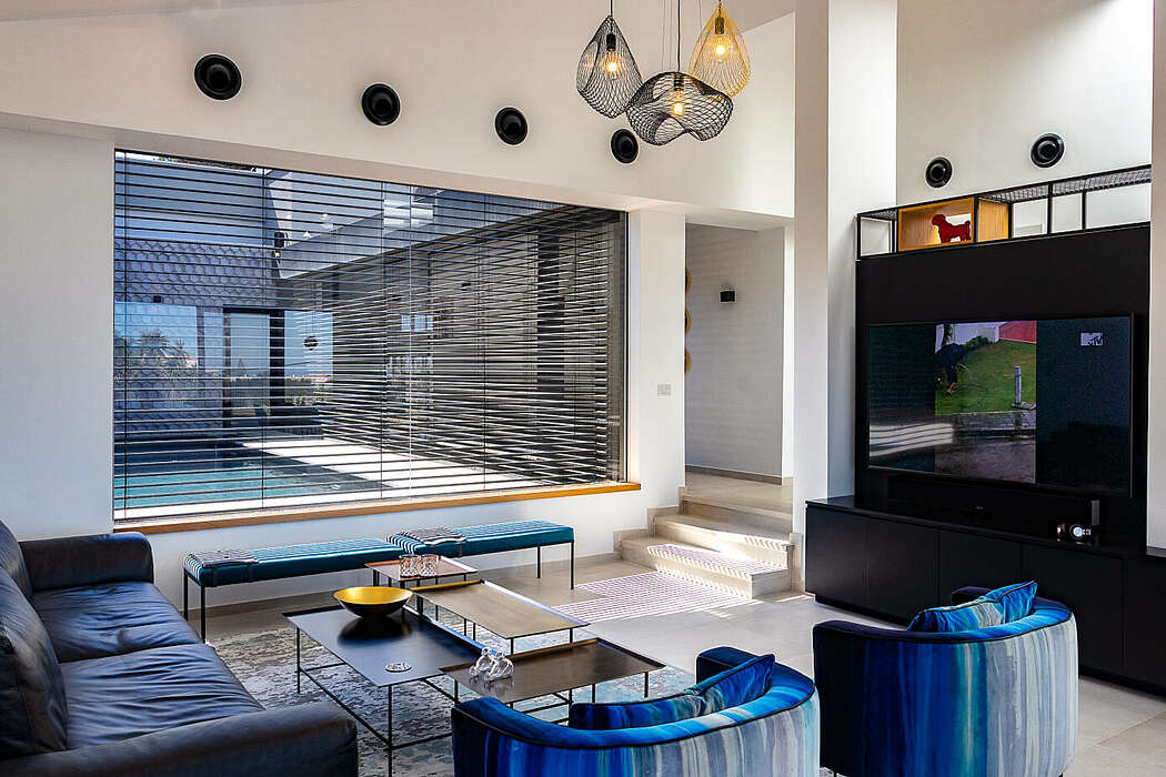 Residence in Haifa by Saab Architects - 4
