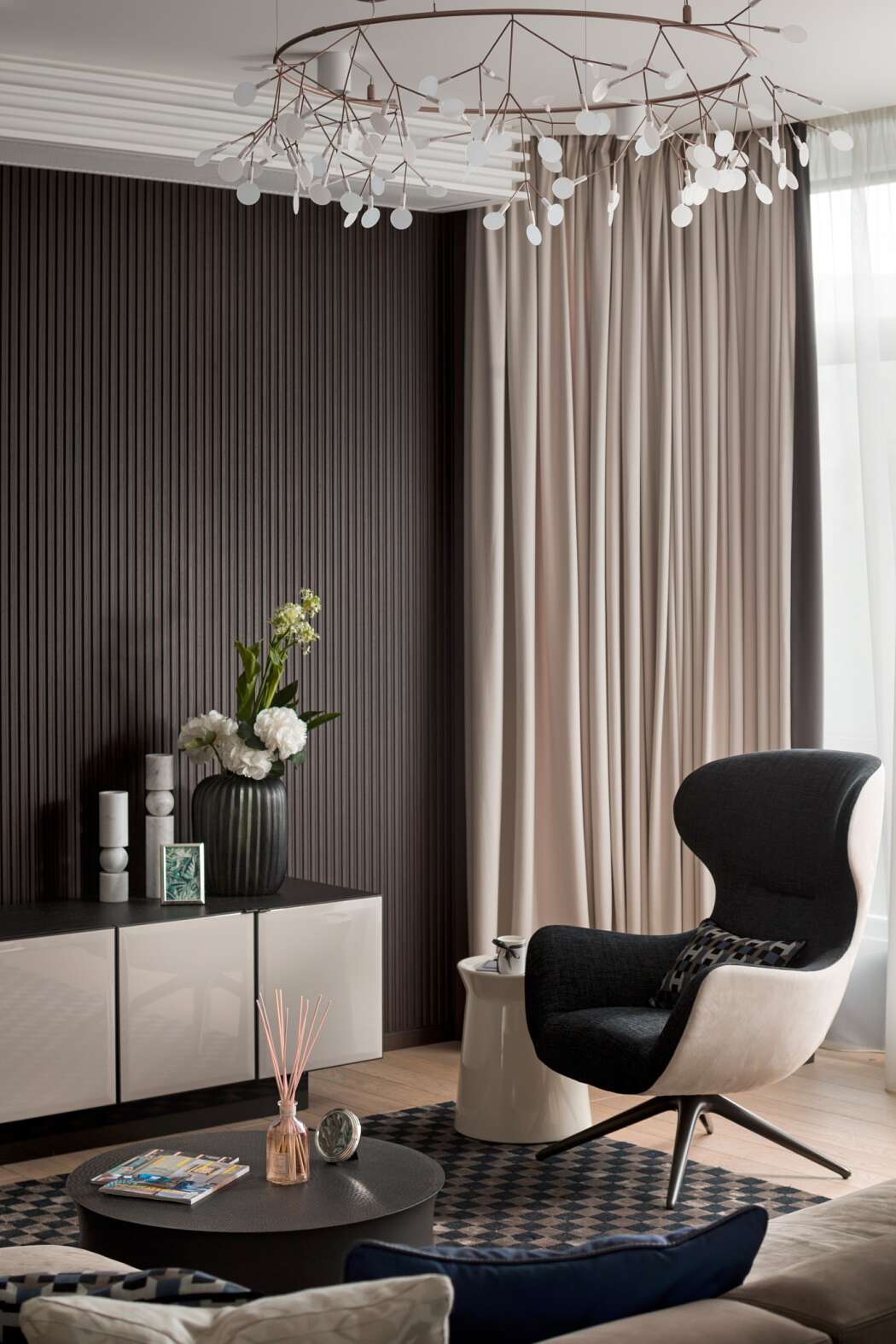 Fine Elegant Apartment by Bolshakova Interiors - 3