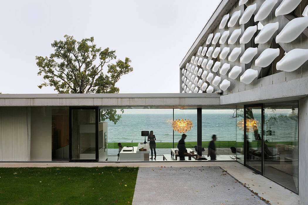 Maison Au Bord du Lac by Aum Pierre Minassian - 2