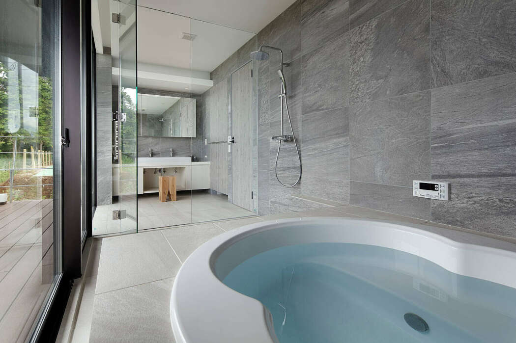 Lake Ashi Home by Starchitects - 10