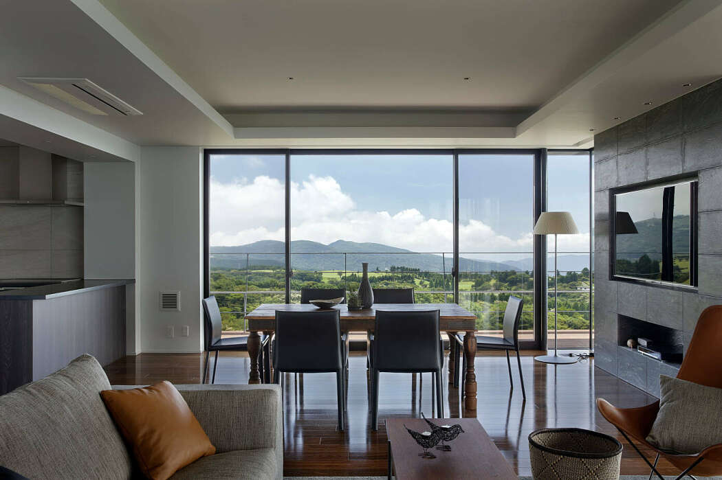 Lake Ashi Home by Starchitects - 3