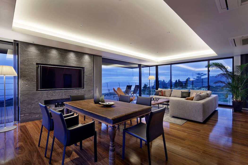 Lake Ashi Home by Starchitects - 5