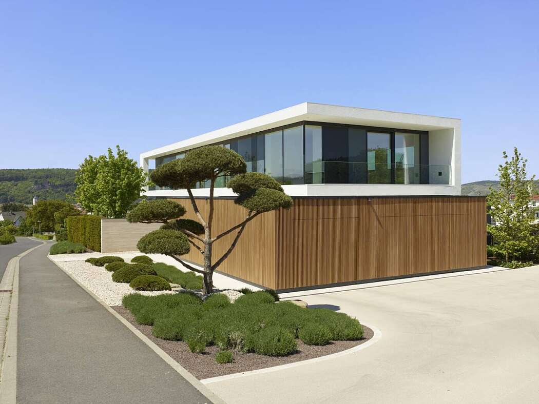 Villa in Franken by Weber + Hummel Architekten - 2