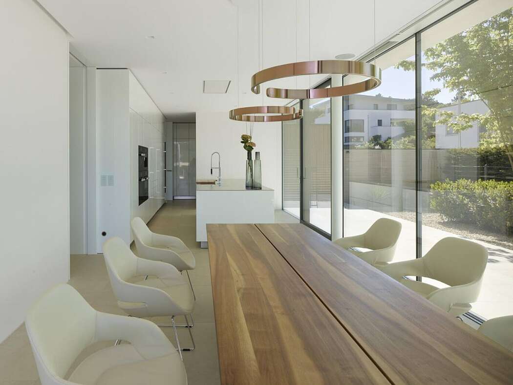 Villa in Franken by Weber + Hummel Architekten - 3