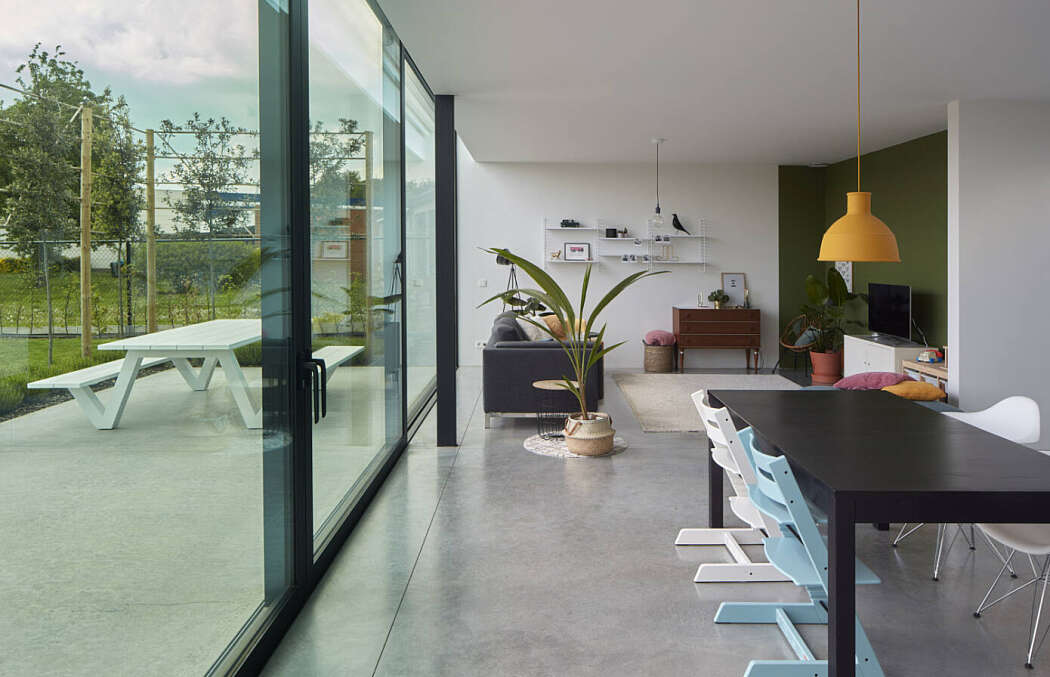 Brick Patio House by AST77 - 3