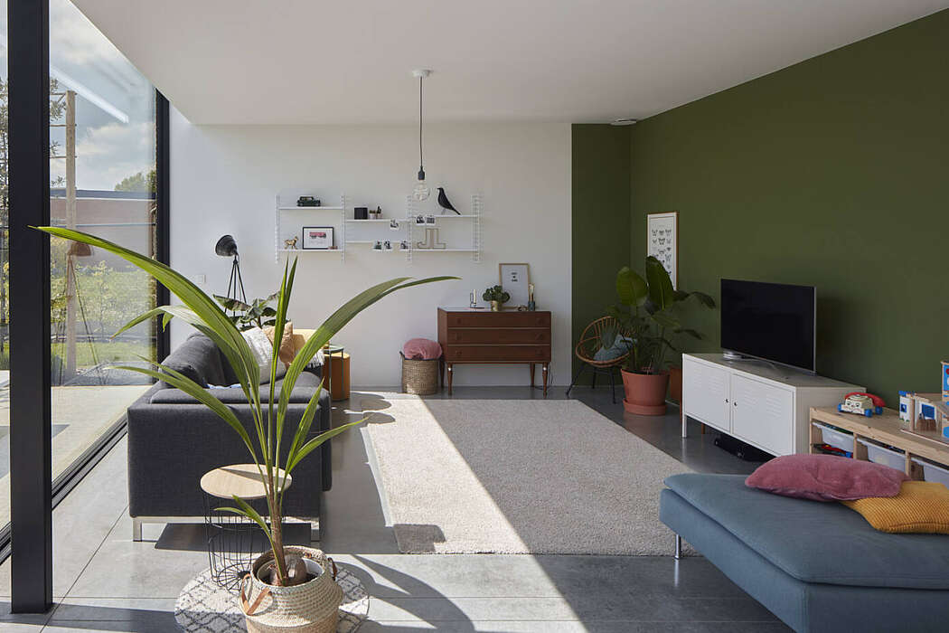Brick Patio House by AST77 - 2