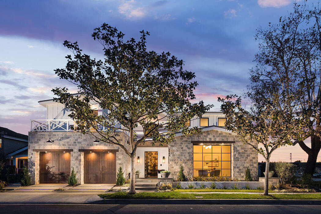 Modern Farmhouse by Casa Arte Group - 12