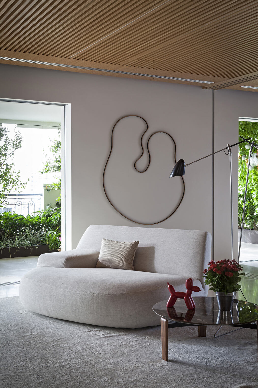 AQH Apartment by Coletivo Arquitetos - 4