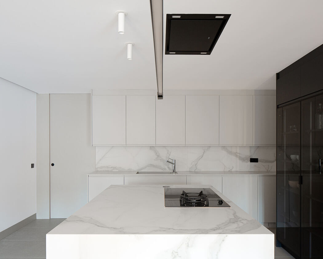 House in the Heart of Valencia by La Finca Roja Studio - 6