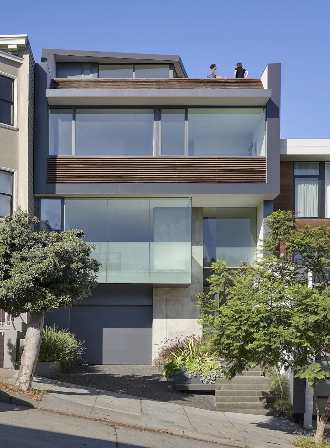 House on Hillside by Terry & Terry Architecture - 10