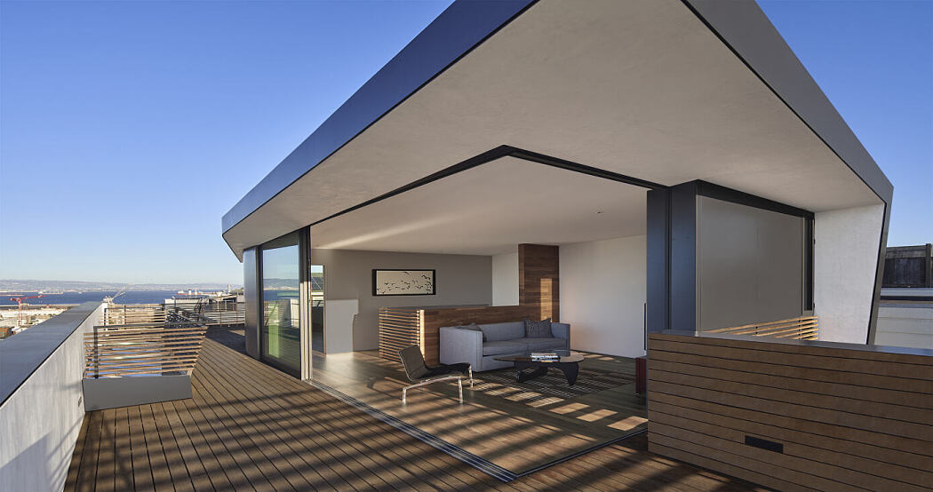 House on Hillside by Terry & Terry Architecture - 9