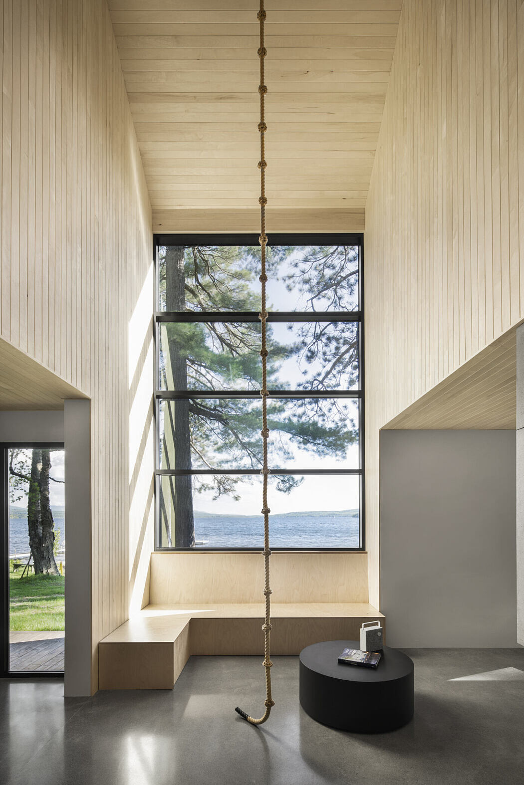 Lakeside Cabin by Atelier Schwimmer - 4