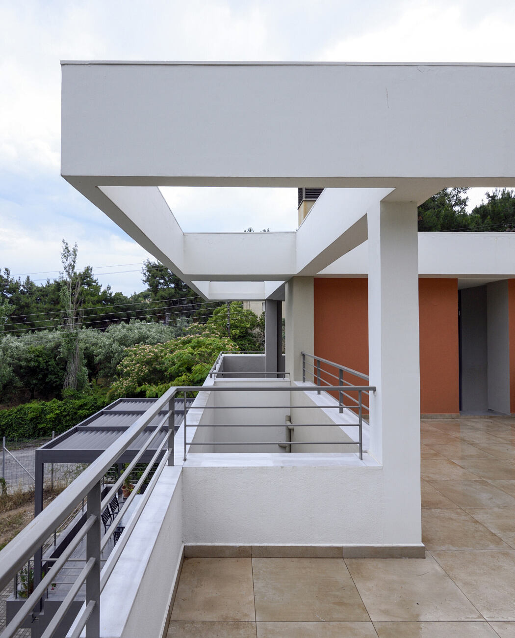 Family Residence by Liza Tiktapanidou - 8
