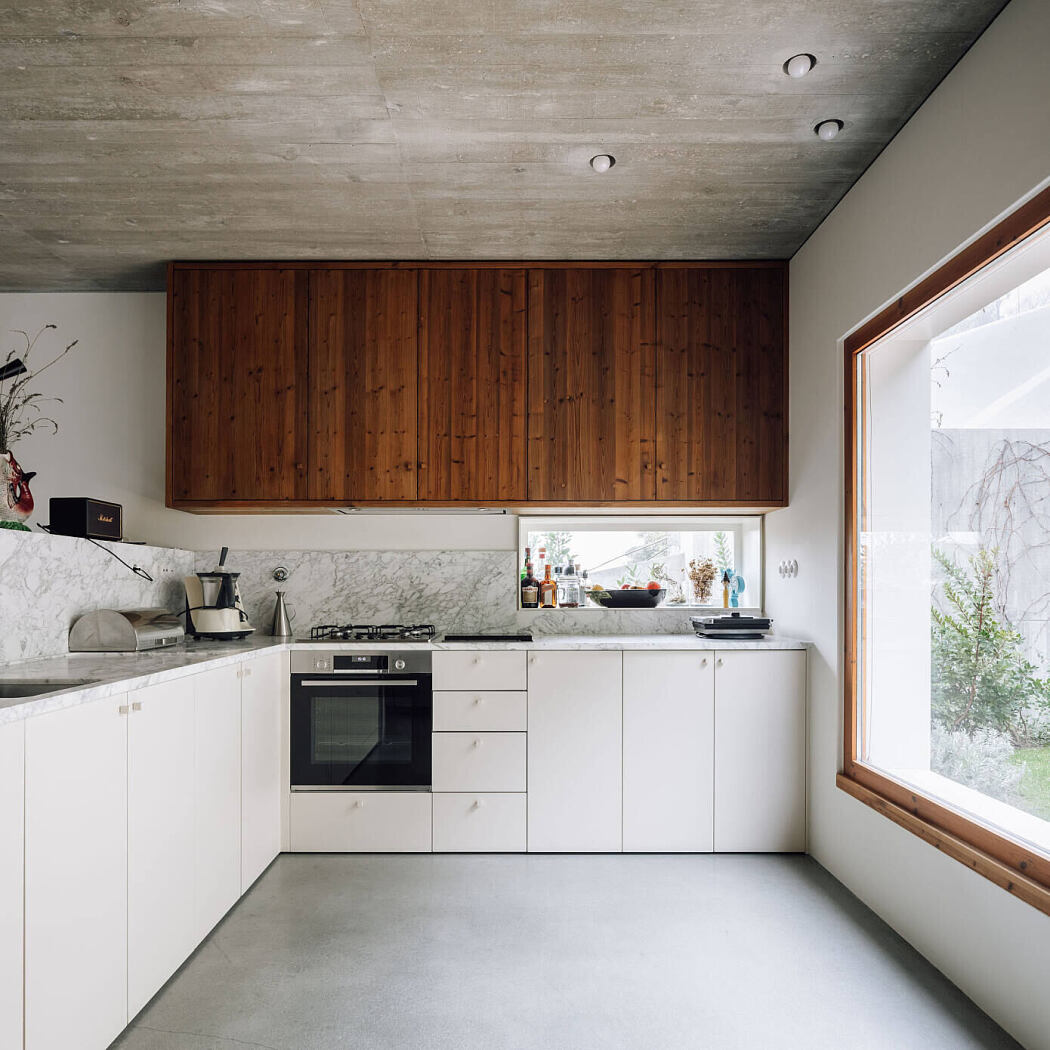 House in Costa do Castelo by Bak Gordon Arquitectos - 7