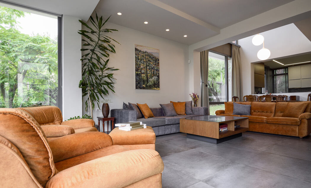 Family Residence by Liza Tiktapanidou - 5