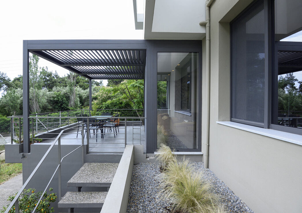 Family Residence by Liza Tiktapanidou - 9