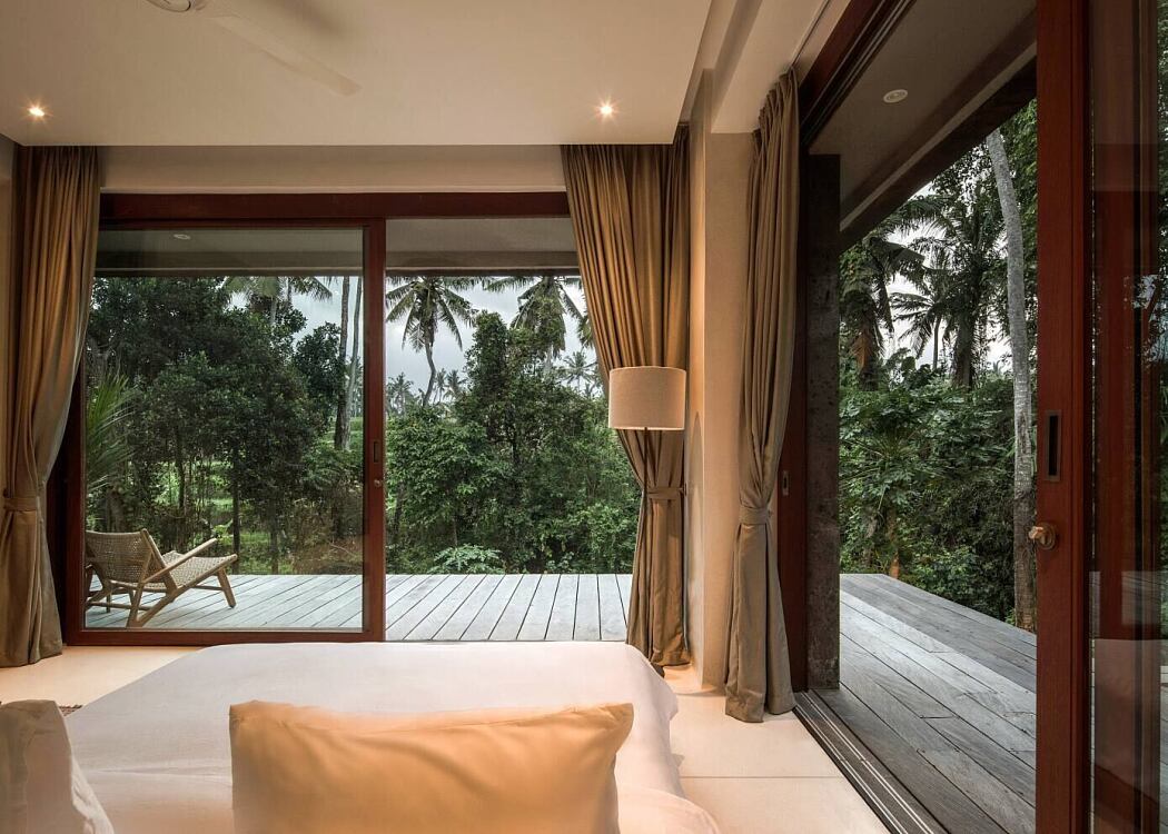 Bond House by Alexis Dornier - 10
