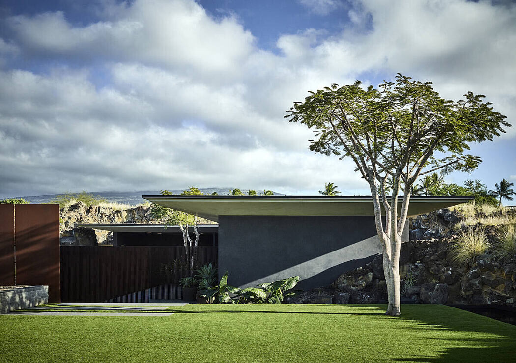Kua Bay Residence by Walker Warner Architects - 13