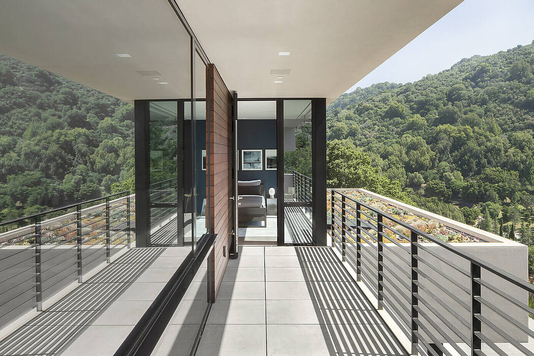 Slot House by Feldman Architecture - 6