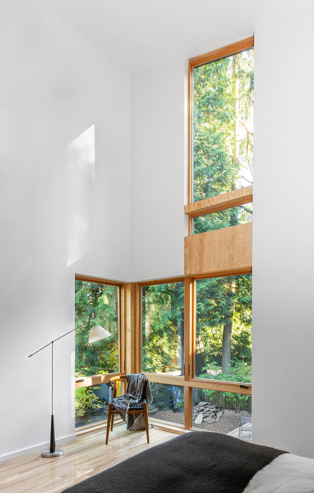 House with a Yoga Studio by Robert Hutchison Architecture - 7