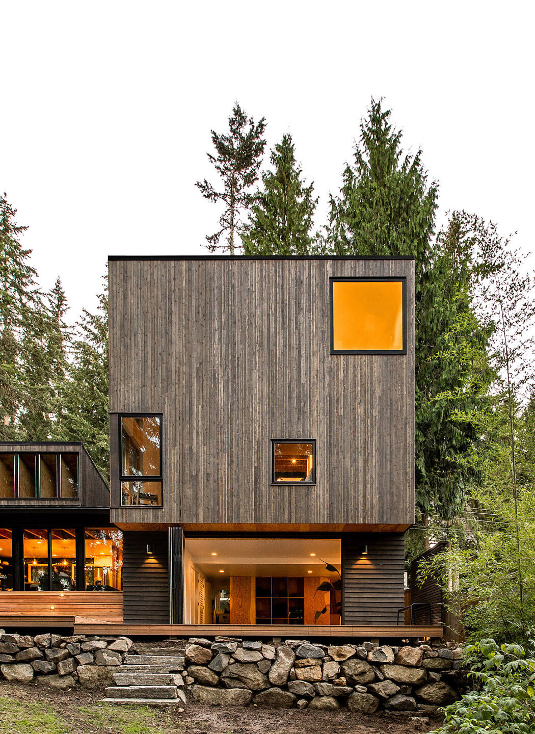 House with a Yoga Studio by Robert Hutchison Architecture - 13