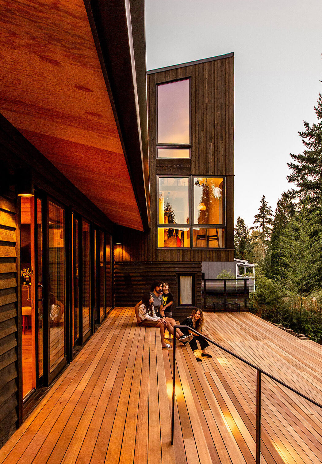 House with a Yoga Studio by Robert Hutchison Architecture - 11