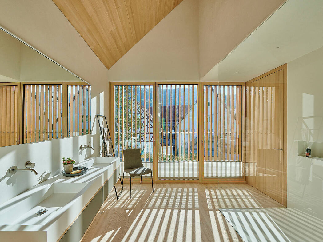 House R by Dietrich I Untertrifaller Architekten - 4