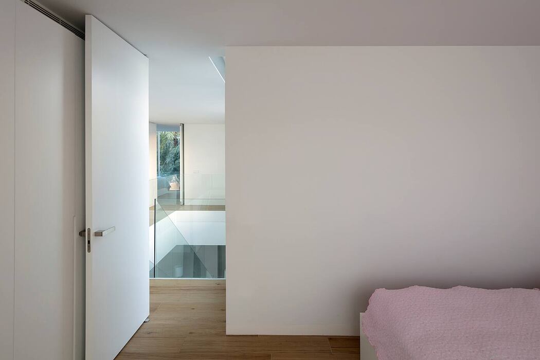 Hen House by Valero y Ochando - 10