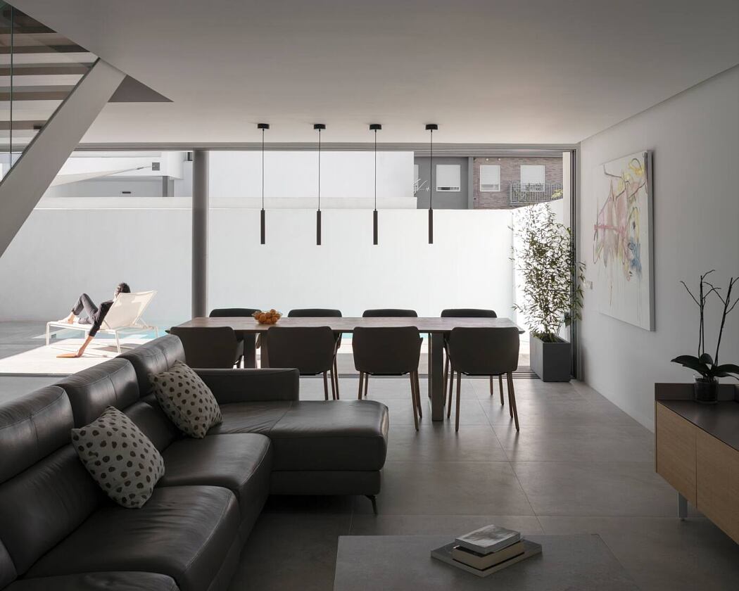 Hen House by Valero y Ochando - 2