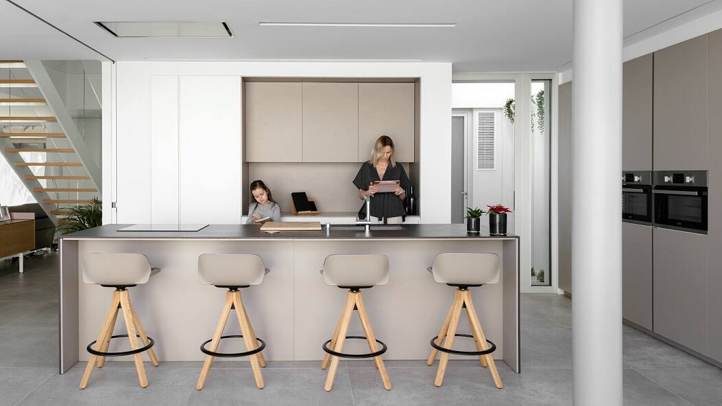 Hen House by Valero y Ochando - 6