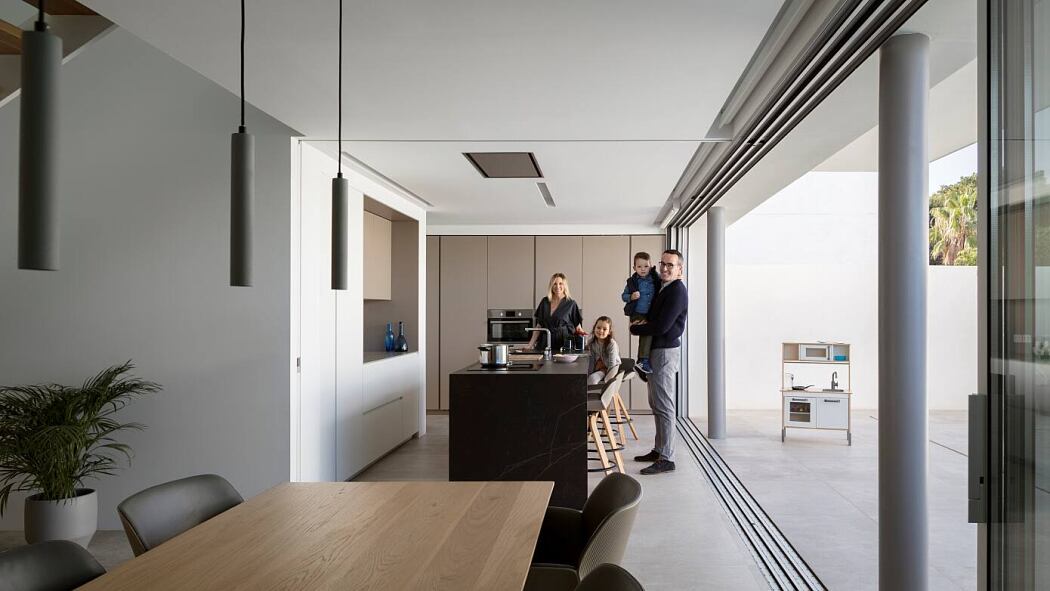 Hen House by Valero y Ochando - 3