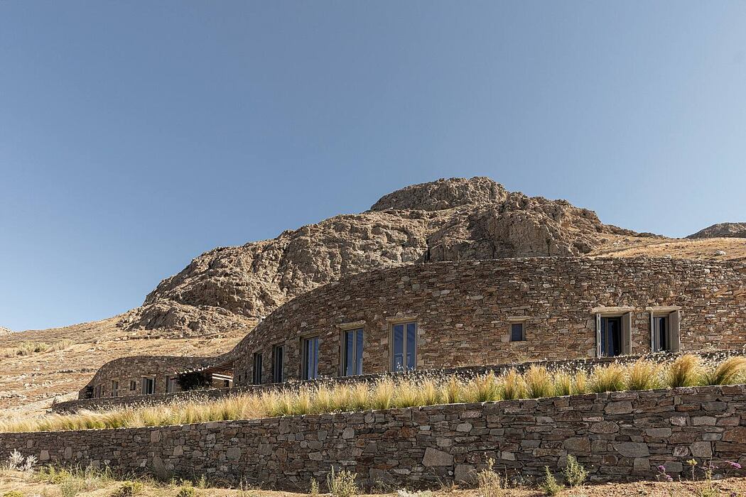 Xerolithi by Sinas Architects - 12