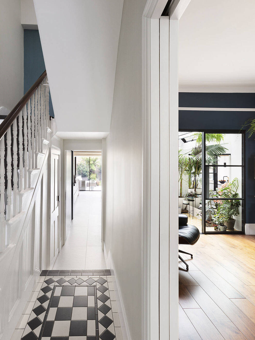A House for a Gardener by Amos Goldreich Architecture - 8