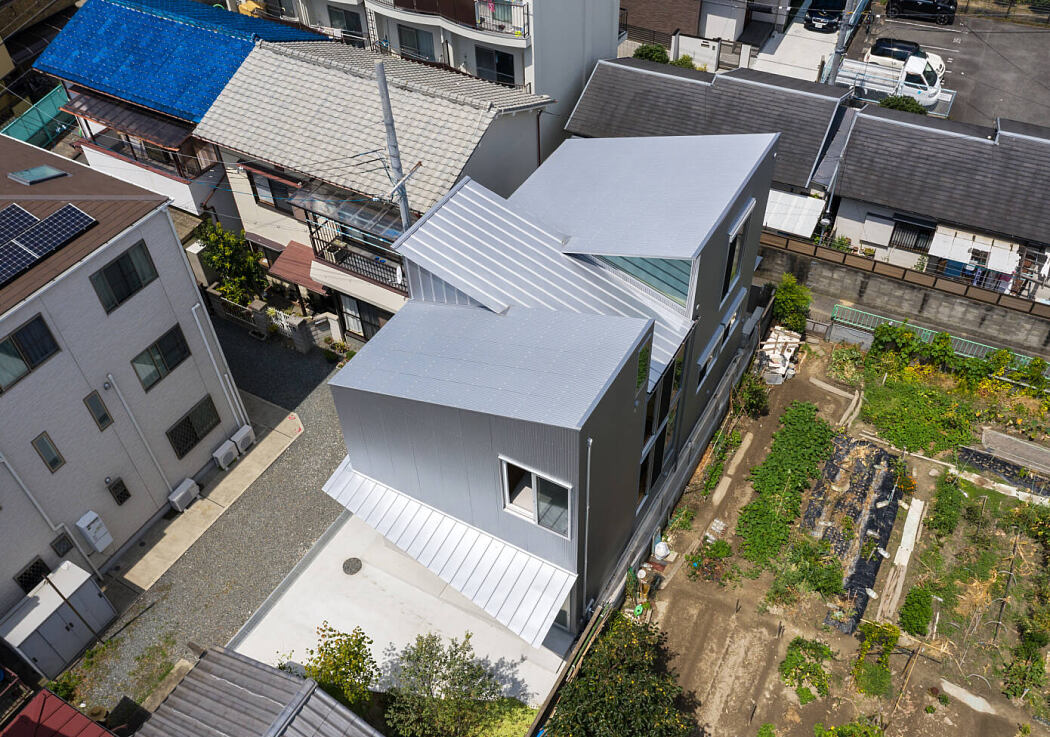 House with a Margin by Yukawa Design Lab - 10