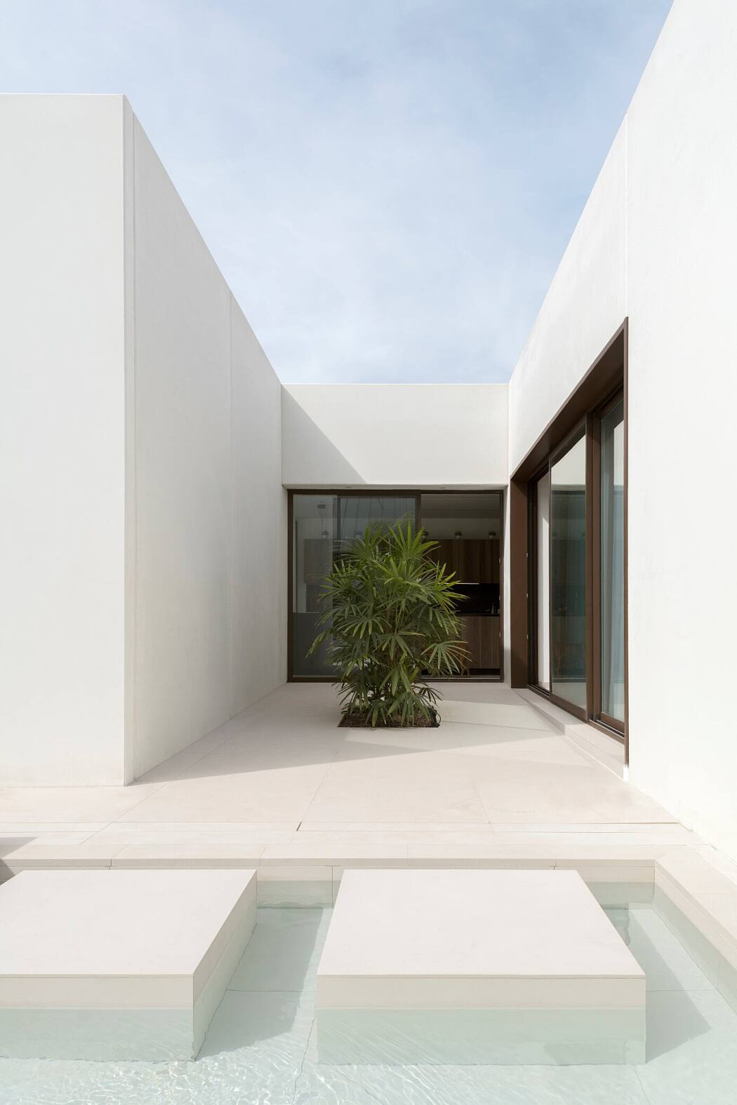 Modular Concrete House by Trazia - 8