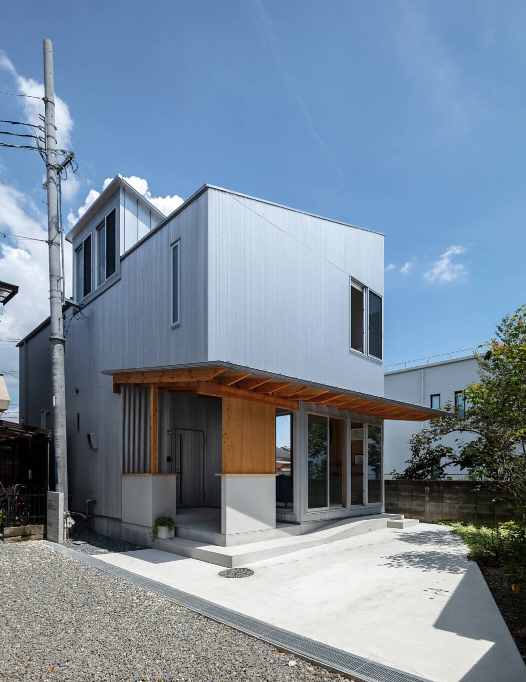 House with a Margin by Yukawa Design Lab - 9