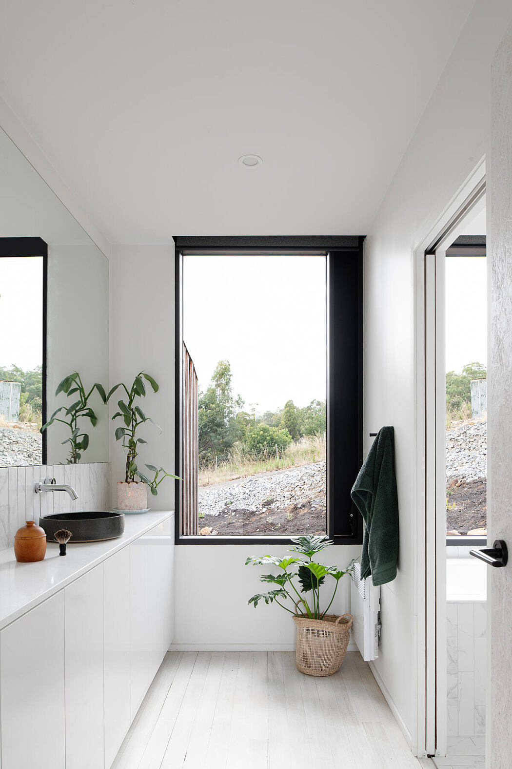 Darkwood Residence by Cumulus Studio - 9