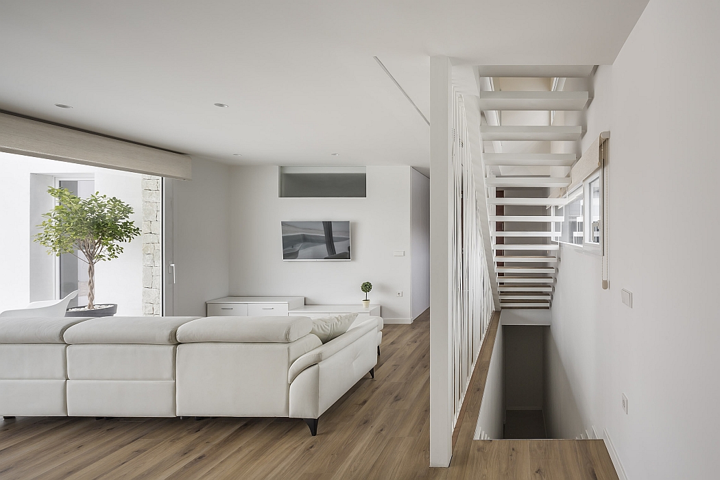 The House Catorce by Alberto Facundo Arquitectura - 5