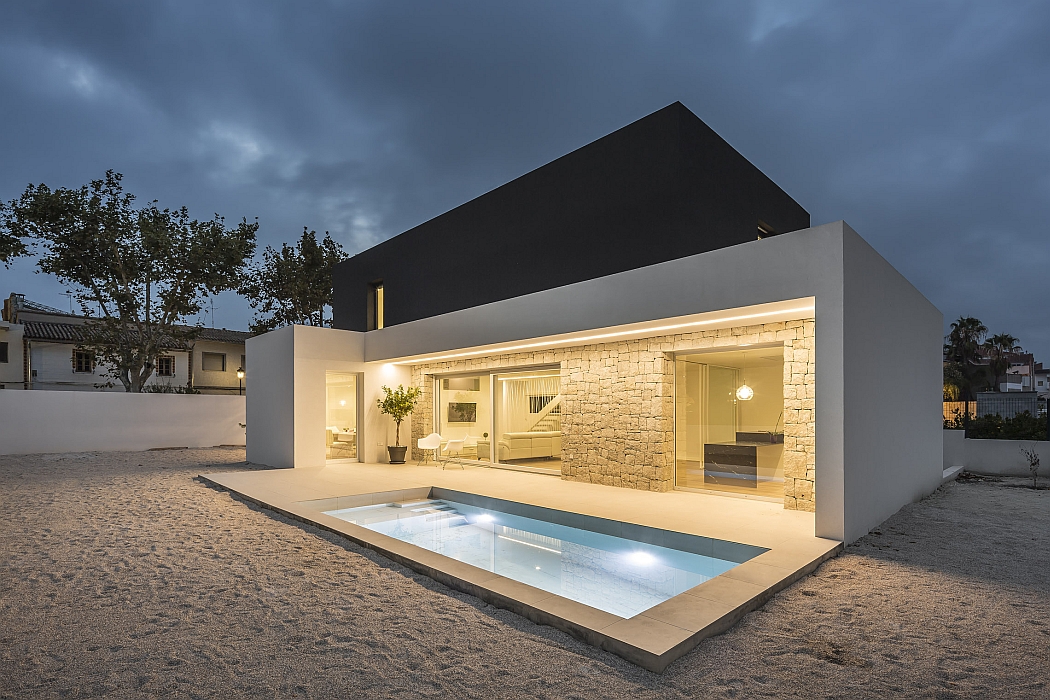 The House Catorce by Alberto Facundo Arquitectura - 13