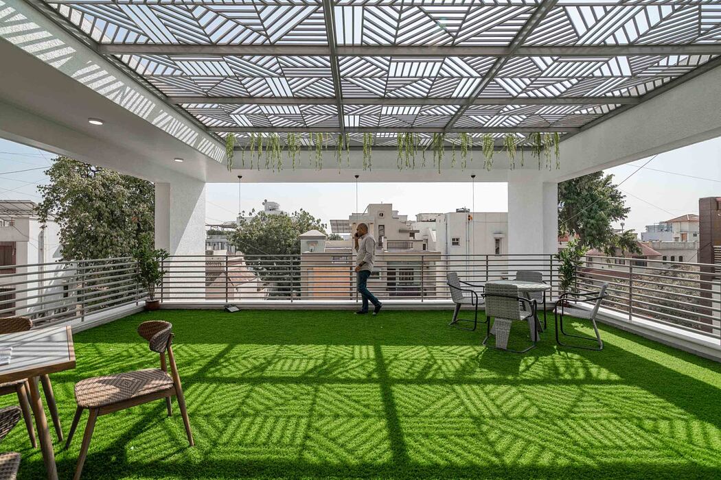 The Shaded House by Prashant Parmar Architect - 8