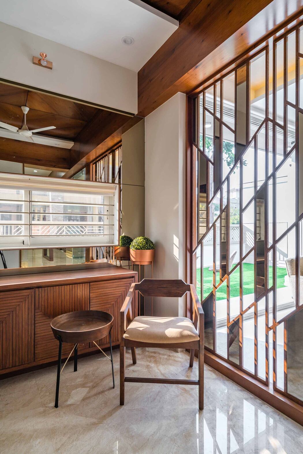 The Shaded House by Prashant Parmar Architect - 4